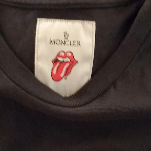 Moncler. Flash expired - Picture 2 of 8